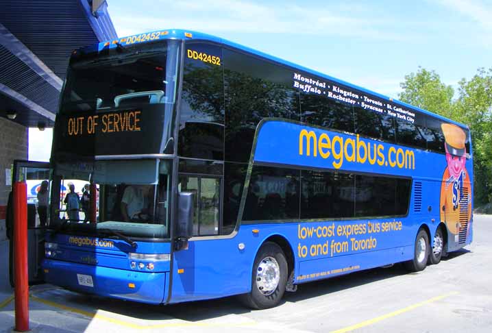 Megabus Van Hool Astromega TD925 DD42452